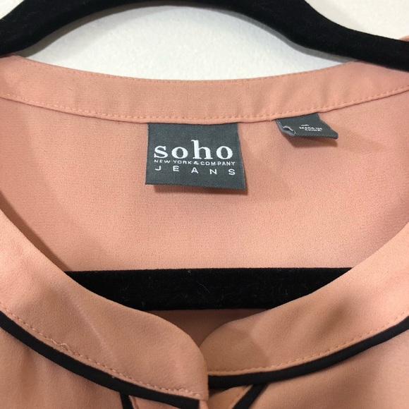 Soho New York & Co Button Down Blouse - Picture 4 of 8
